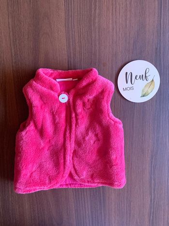 Noukie’s gilet sans manche rose 9 mois