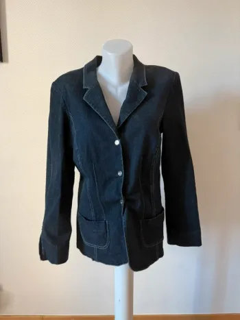 Veste en jean vintage en très bon état rosarosam taille 40