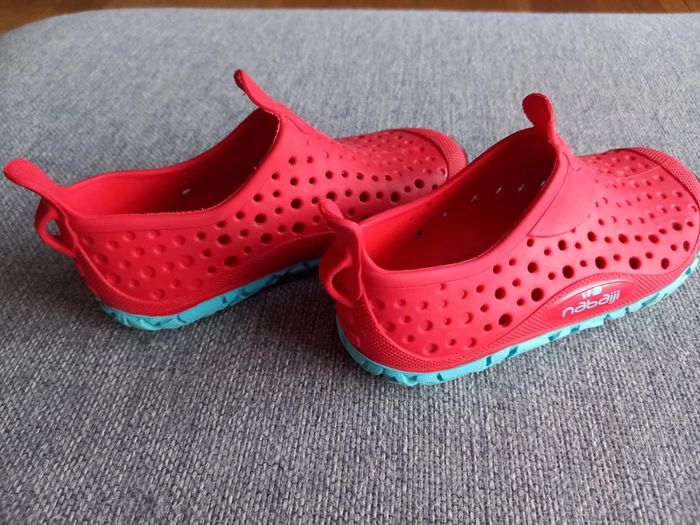 Chaussures aquatiques plage taille 25 26 - photo numéro 4