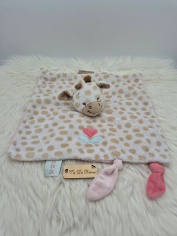 Doudou plat girafe  Charlotte & Rose Nattou