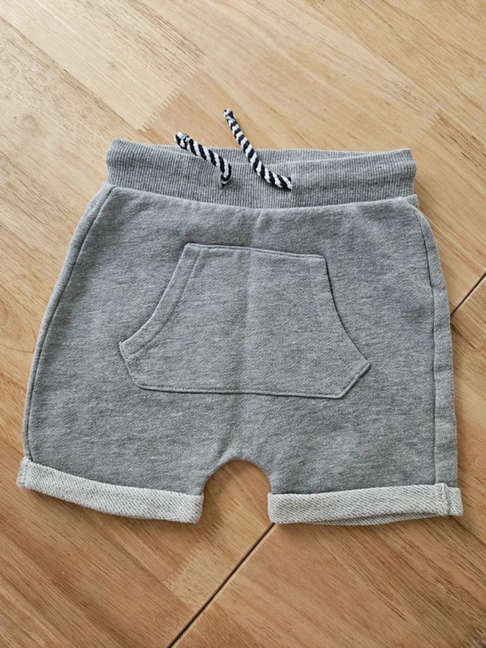 Lot de 2 shorts 9/12 mois - photo numéro 4