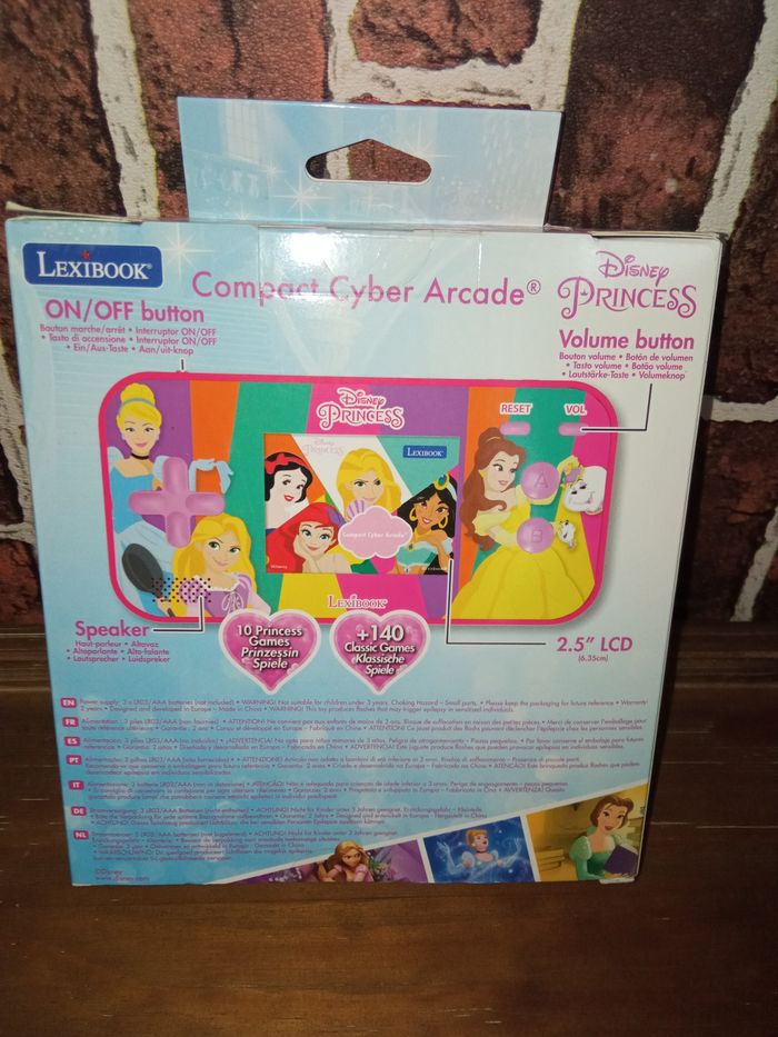 Petite console Lexibook Disney princesses - photo numéro 2