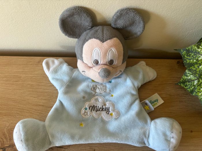 Doudoh marionnette Mickey bleu blanc nuage mouton Disney - photo numéro 2