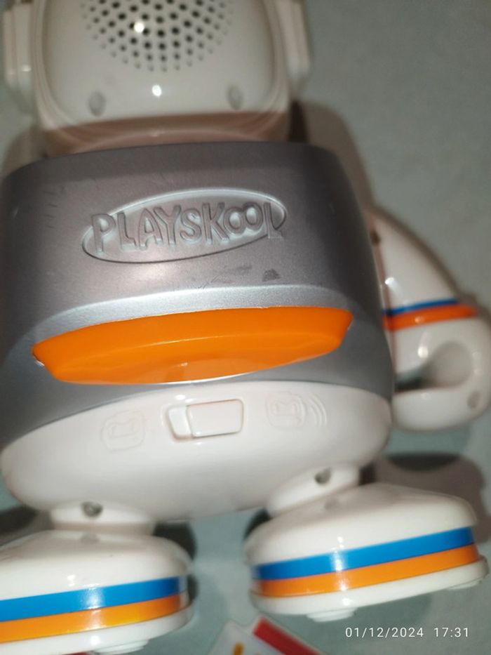 Robot Alphie playskoll - photo numéro 7