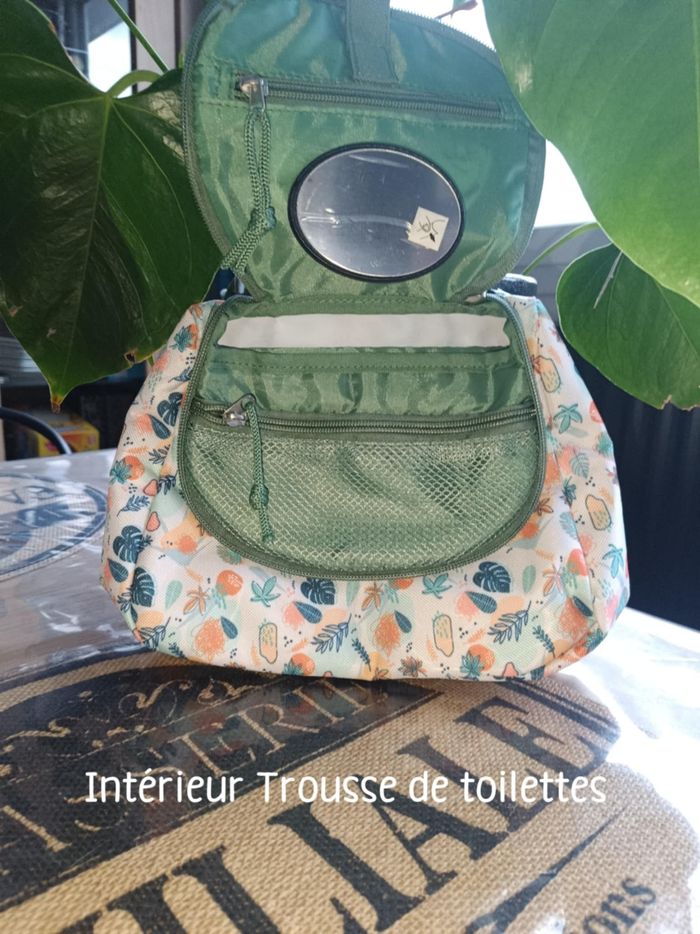 Trousse de toilette