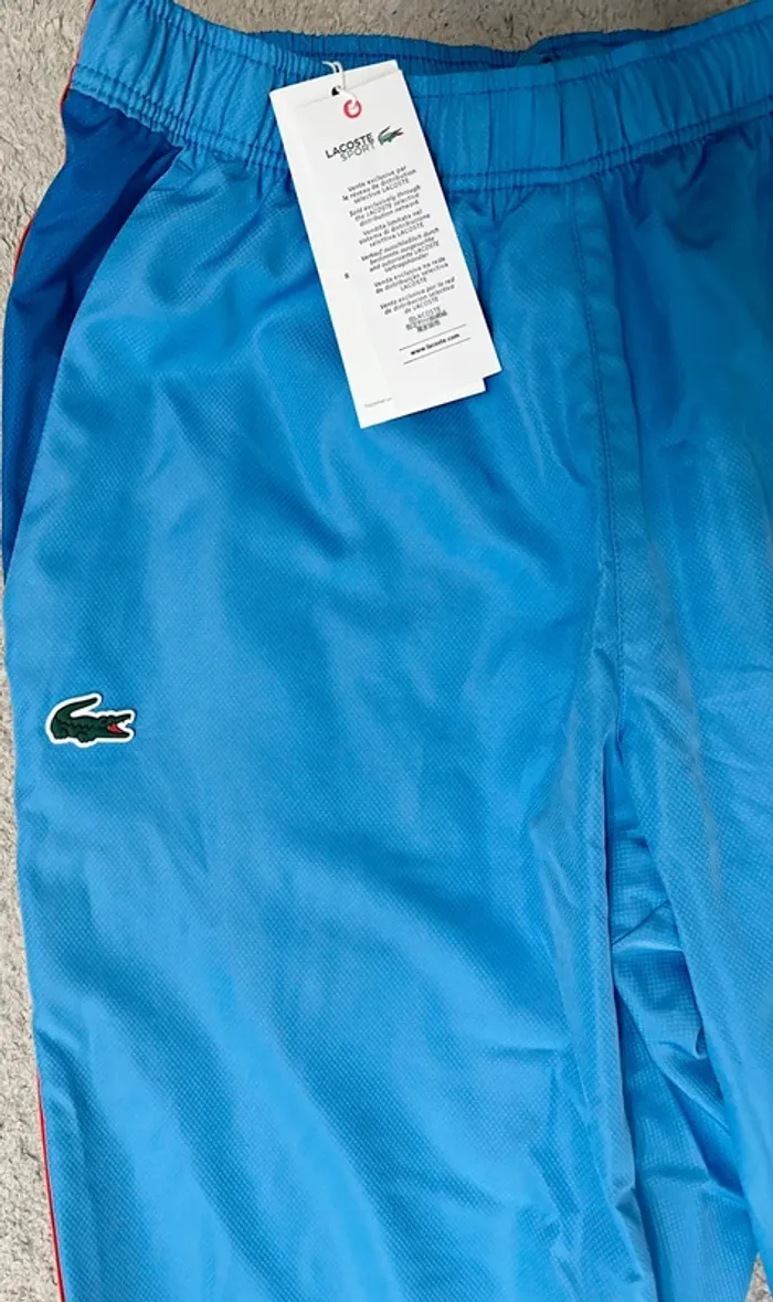Jogging Lacoste Neuf - photo numéro 3