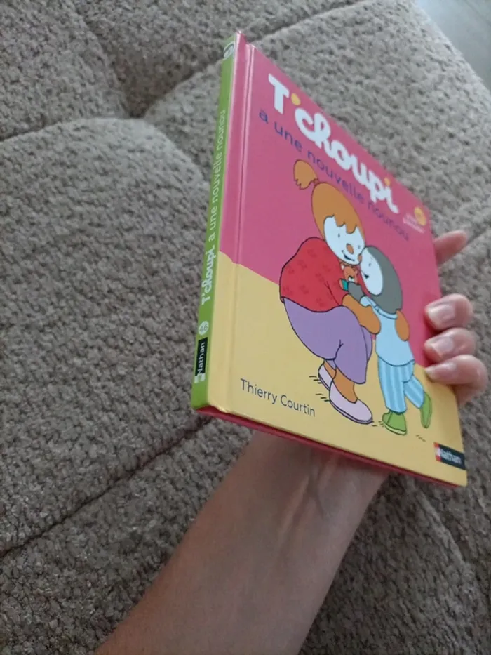 Livre T'choupi a une nouvelle nounou - photo numéro 6