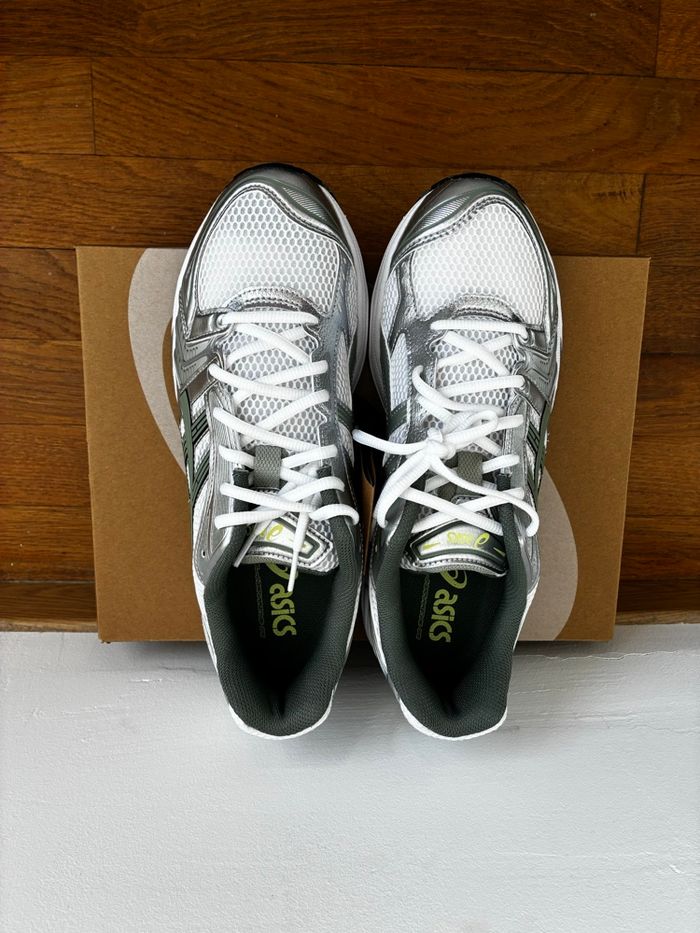 ASICS Gel Kayano 14 White/Slate Grey - Taille 44 - Neuves - photo numéro 2