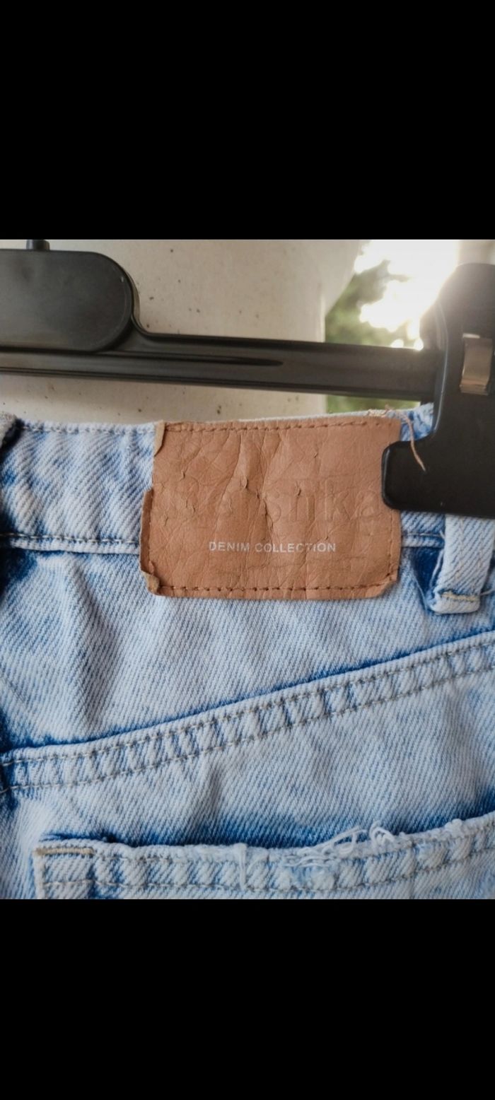 Jeans troué Bershka  14 a's (32) - photo numéro 4