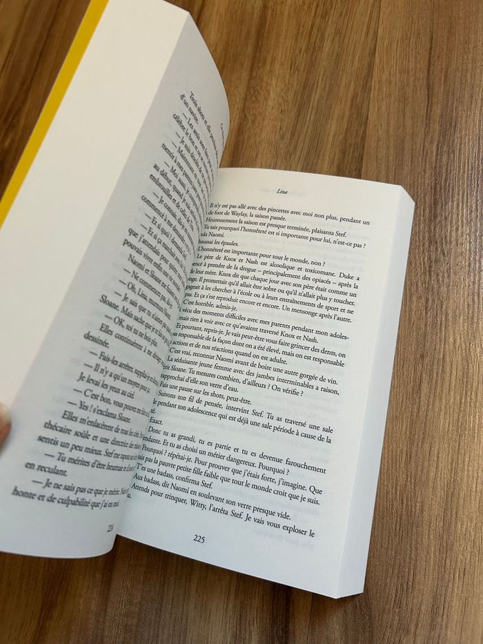 Livre de Lucy Score «Ces choses que l’on cache » Édition Michel Lafon - photo numéro 6