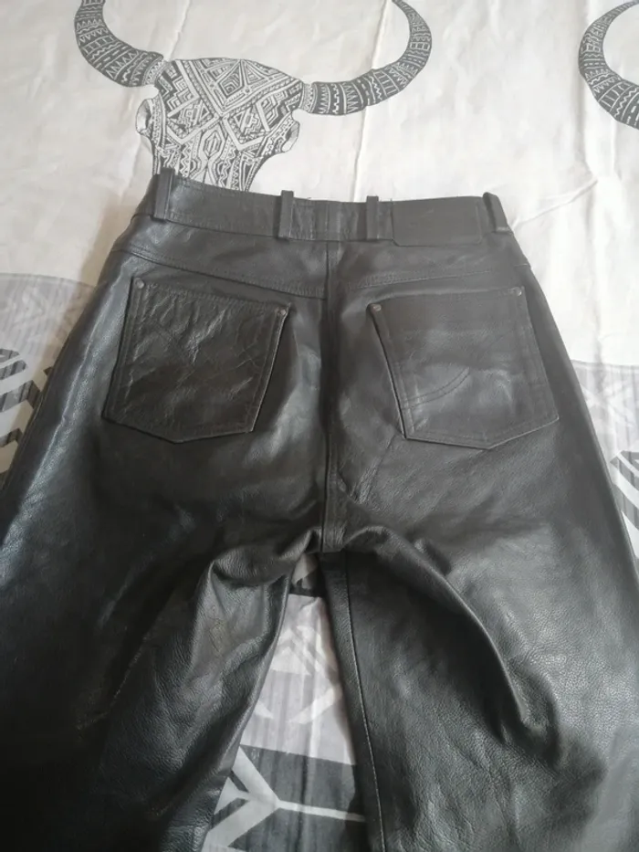 Pantalon moto cuir