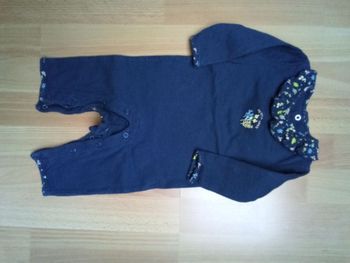 Combinaison fille 6 mois bleu marine très bon état