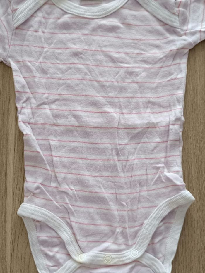 Lot - bodys - photo numéro 4