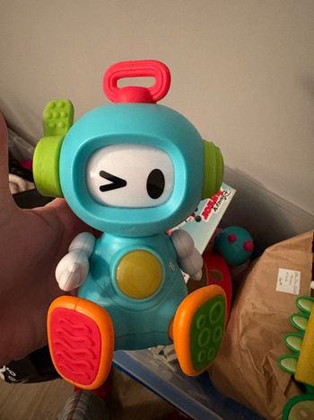 Petit robot bébé 