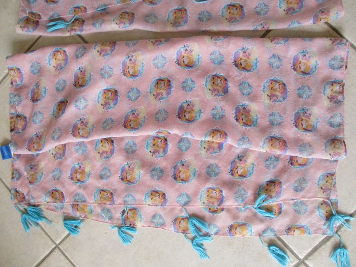 Foulard Reine des Neiges fille 110 x 65 cm