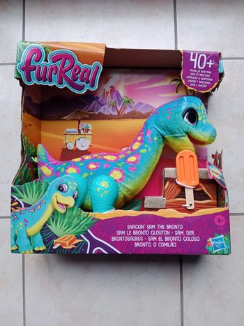 FurReal Sam le bronto