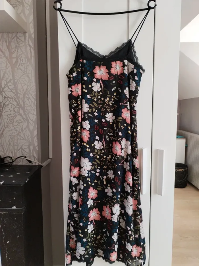 Robe longue motifs floraux - photo numéro 2