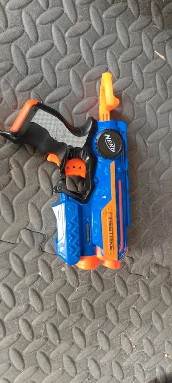 Pistolet nerf