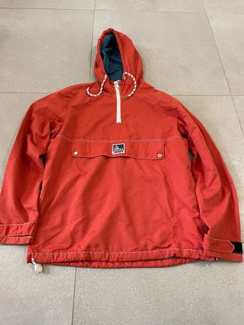 Blouson Jack & Jones, bon état mais la peinture du bouton c'est un peu effacé,