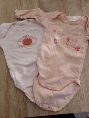 Lot 2 bodies 3 mois
