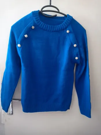 Pull enfant bleu