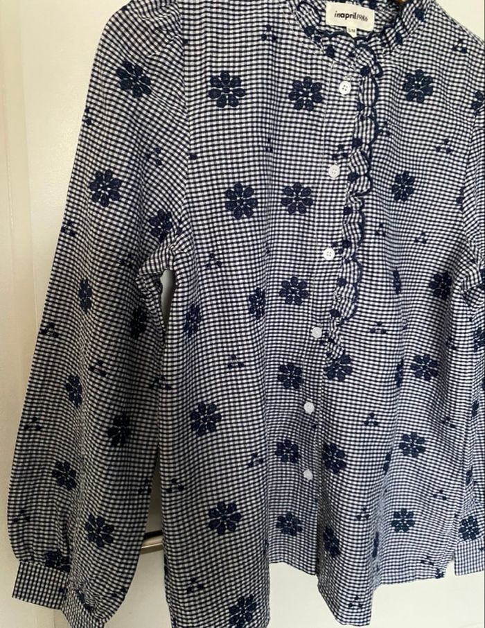 Blouse avec broderie fleurs - Marine - Taille S/M - photo numéro 2