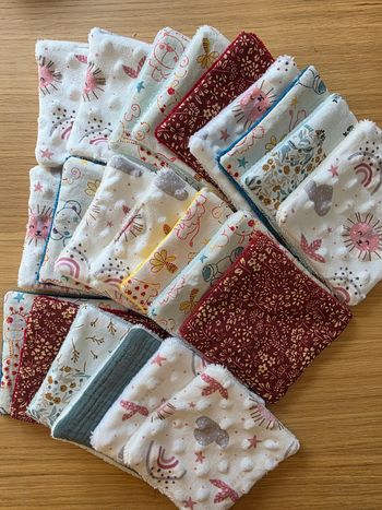 Lot de 22 lingettes démaquillantes/bébé/lingettes lavables