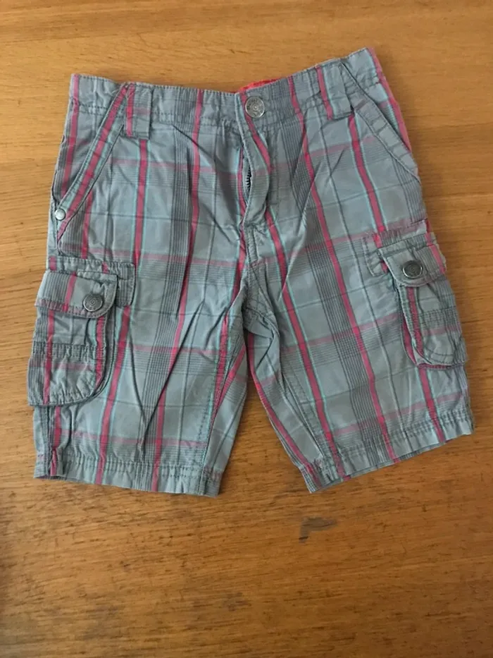 Lot 4 shorts 3 ans - photo numéro 8