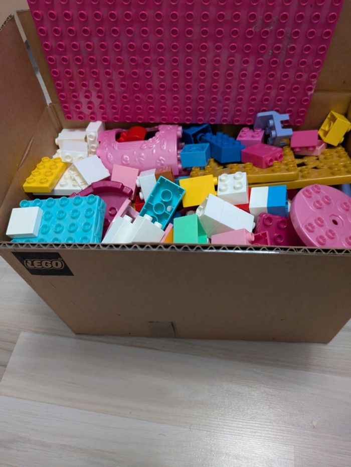 Énorme lot Lego Duplo princesse Hello Kitty - photo numéro 11