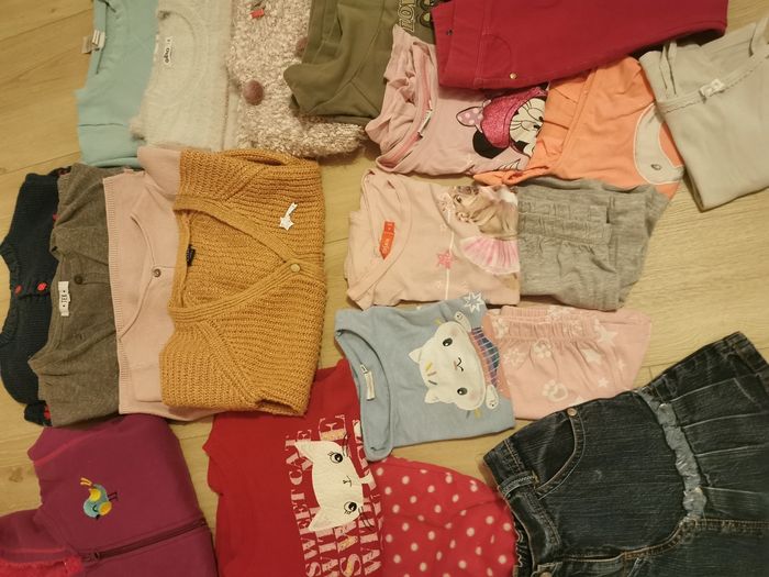 Lot vêtements 5 ans fille - photo numéro 4
