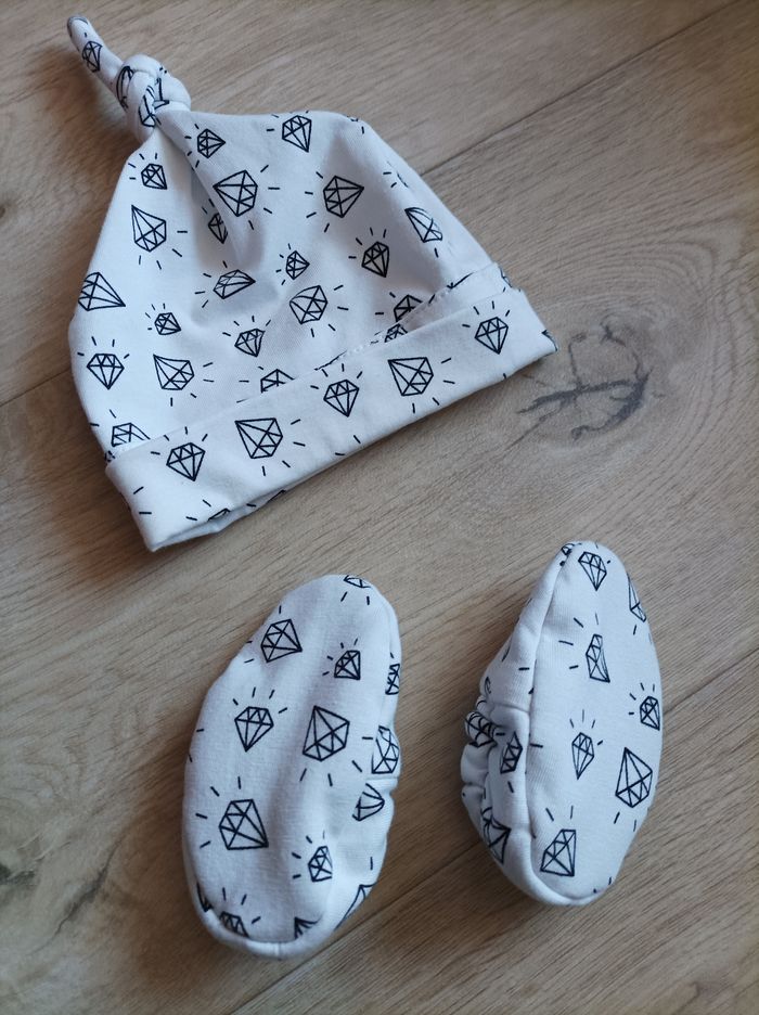Ensemble bonnet et chaussons mixte naissance - photo numéro 4