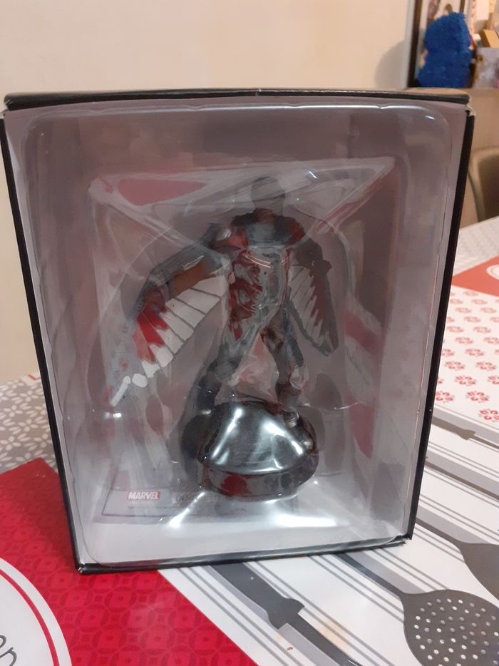 Figurine