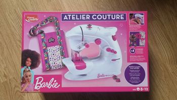 Atelier couture machine à coudre barbie