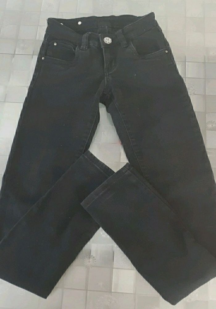 Jean noir - photo numéro 3