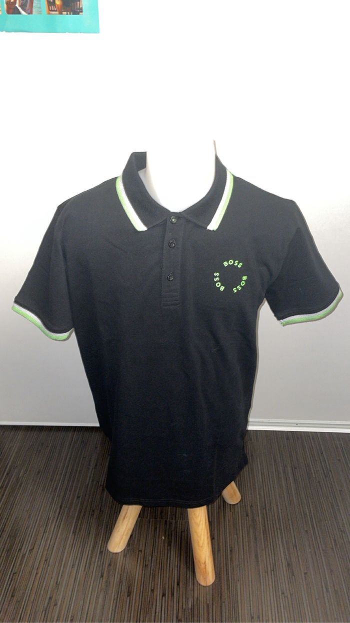 Polo Hugo Boss noir et vert fluo, taille L, neuf avec étiquettes - photo numéro 2