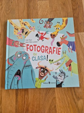 Livre Fotografie cu clasa Lenia Major