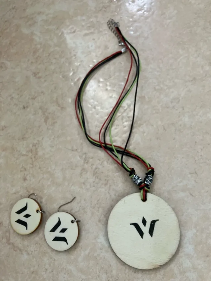 Ensemble bijoux en bois chogan– Collier + boucles d’oreilles - photo numéro 5