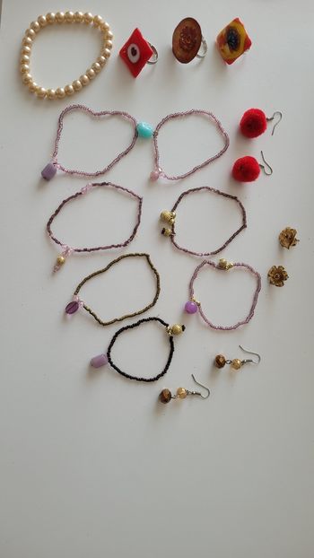 Lot de 14 bijoux fantaisie