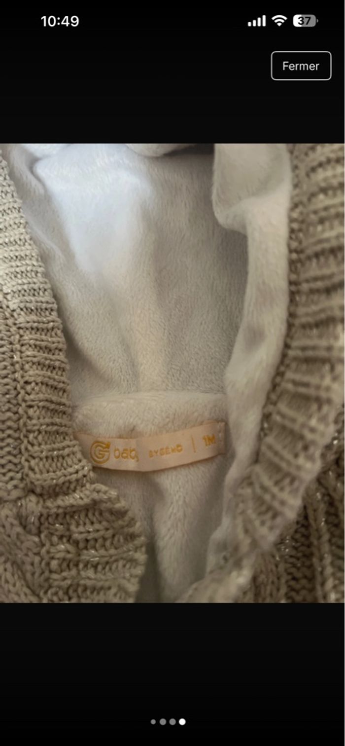 Gilet 1 mois , très bon état - photo numéro 2