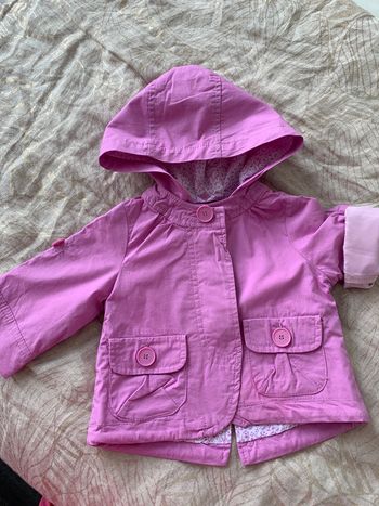 Veste trench-coat Zara baby qui a tout d’une grande