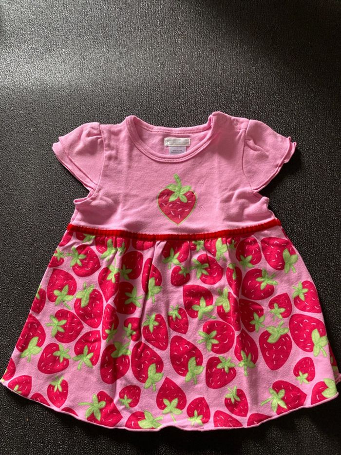 Robe taille 12/18 M