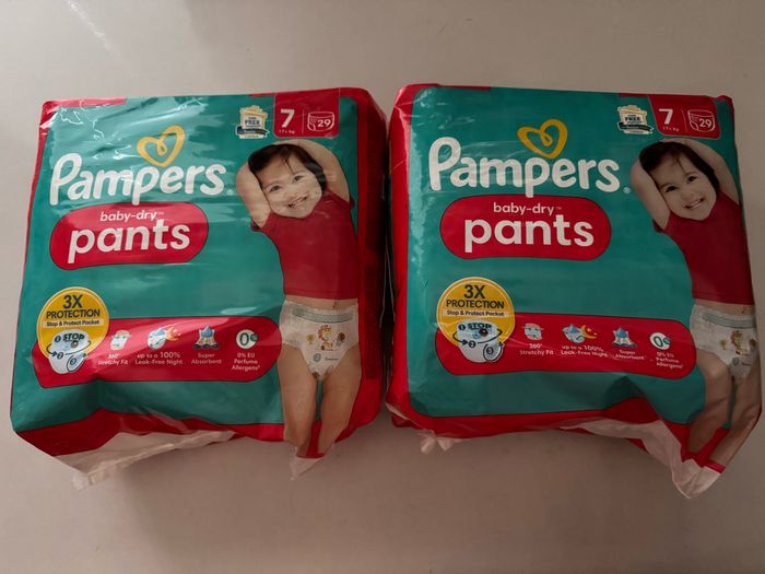 58 couches culottes Pampers baby dry pants taille 7