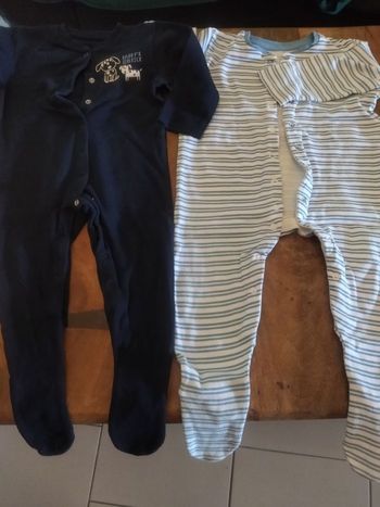 Lot 2 pyjamas 86