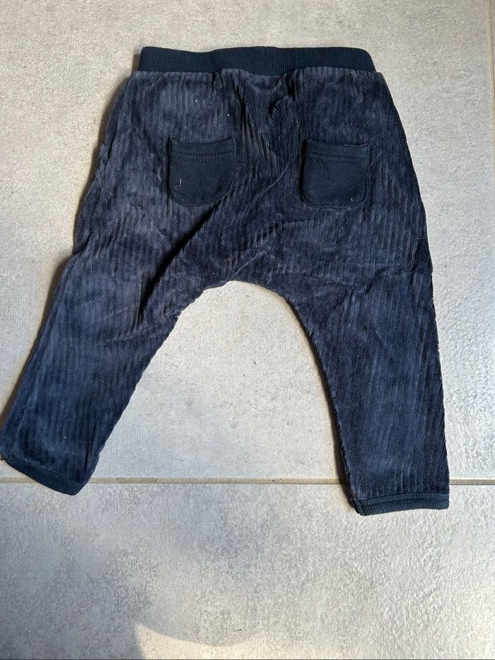 Pantalon bleu velours 12 mois - photo numéro 2