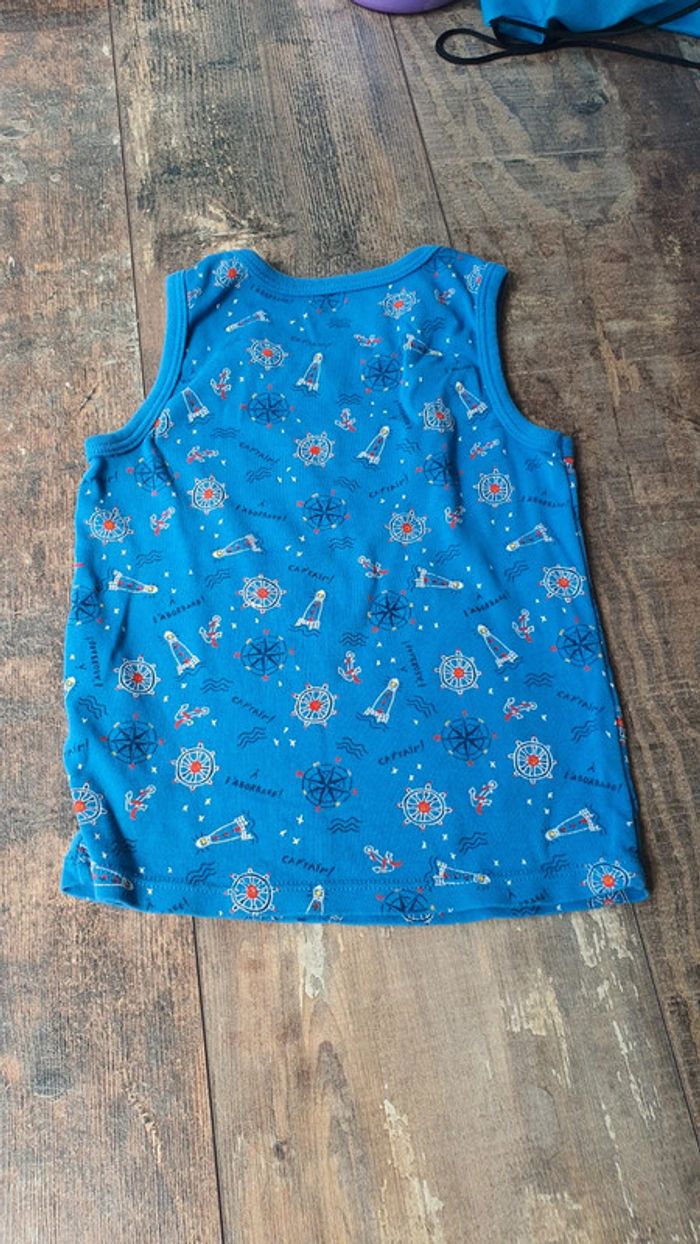 Tshirt Sergent major 5 ans mais taille plutôt 4 ans en très bon état - photo numéro 3