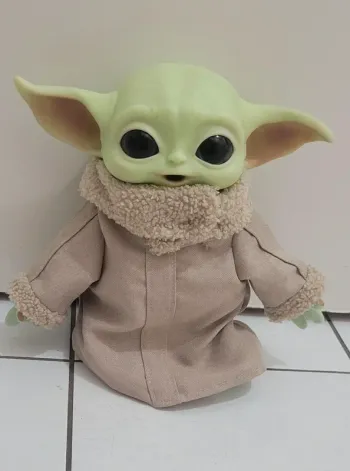 poupée yoda