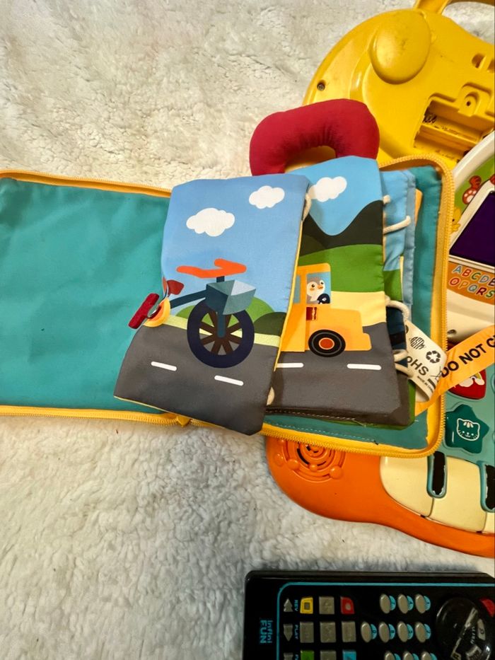 Lot jouets bébé - photo numéro 7