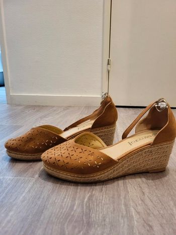 Chaussures compensé