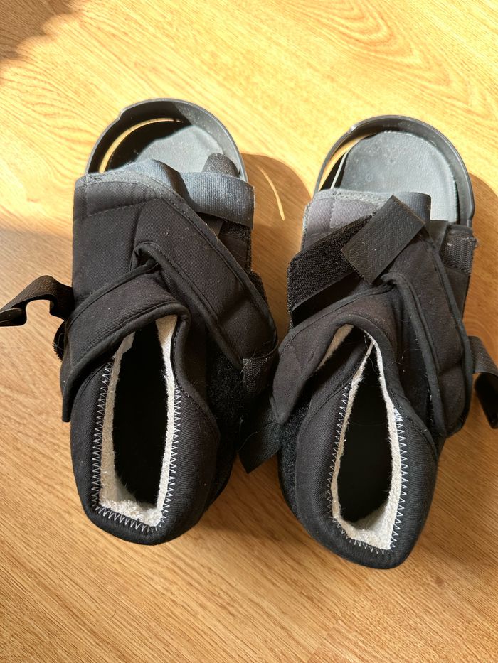 Chaussures post opératoire
