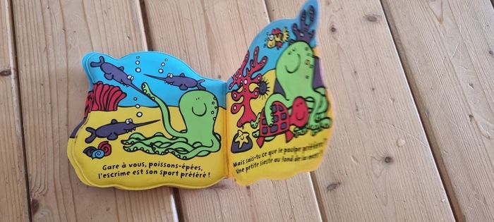 Livre pour le bain de bébé - photo numéro 2